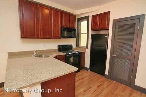 1726 Arlington St - Photo 3 of 11