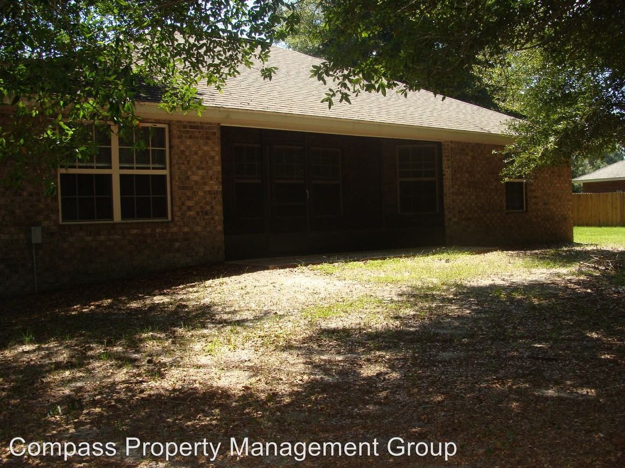 146 SW Timberland Ct - Photo 2 of 9
