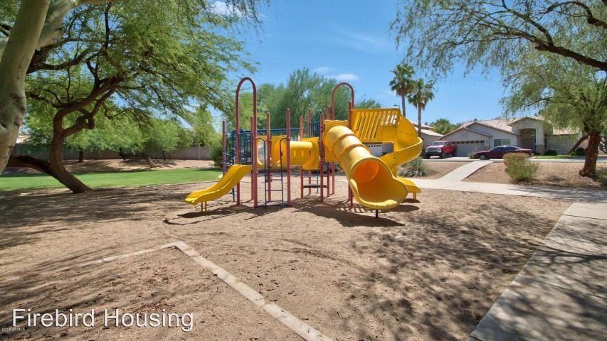 1312 E Washington Ave - Photo 2 of 20