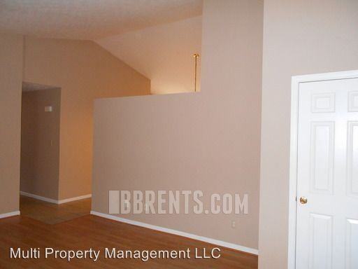 849 Somerset Ct - Photo 3 of 15