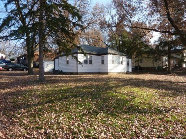 3352 Chaucer Ave - Photo 2 of 13