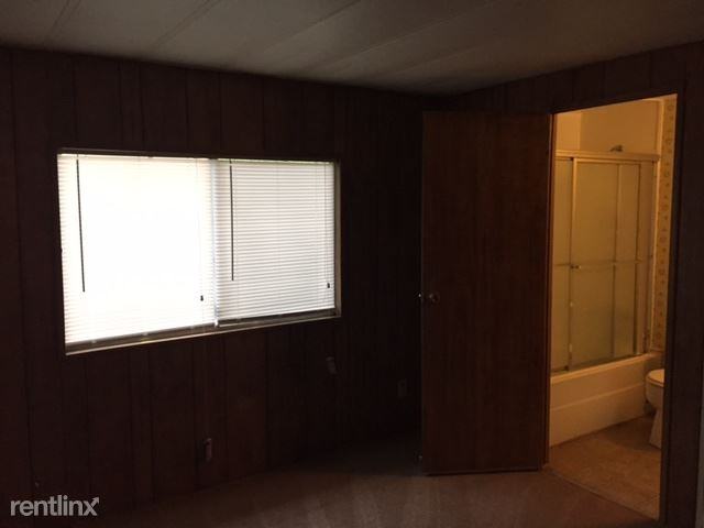 20576 Myron St - Photo 3 of 7