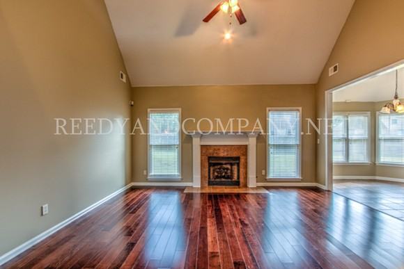 8015 Stembridge St - Photo 3 of 13