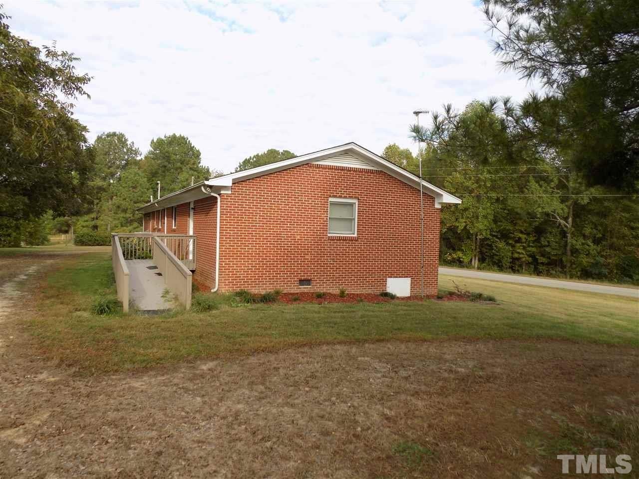 365 Perdues Rd - Photo 3 of 18