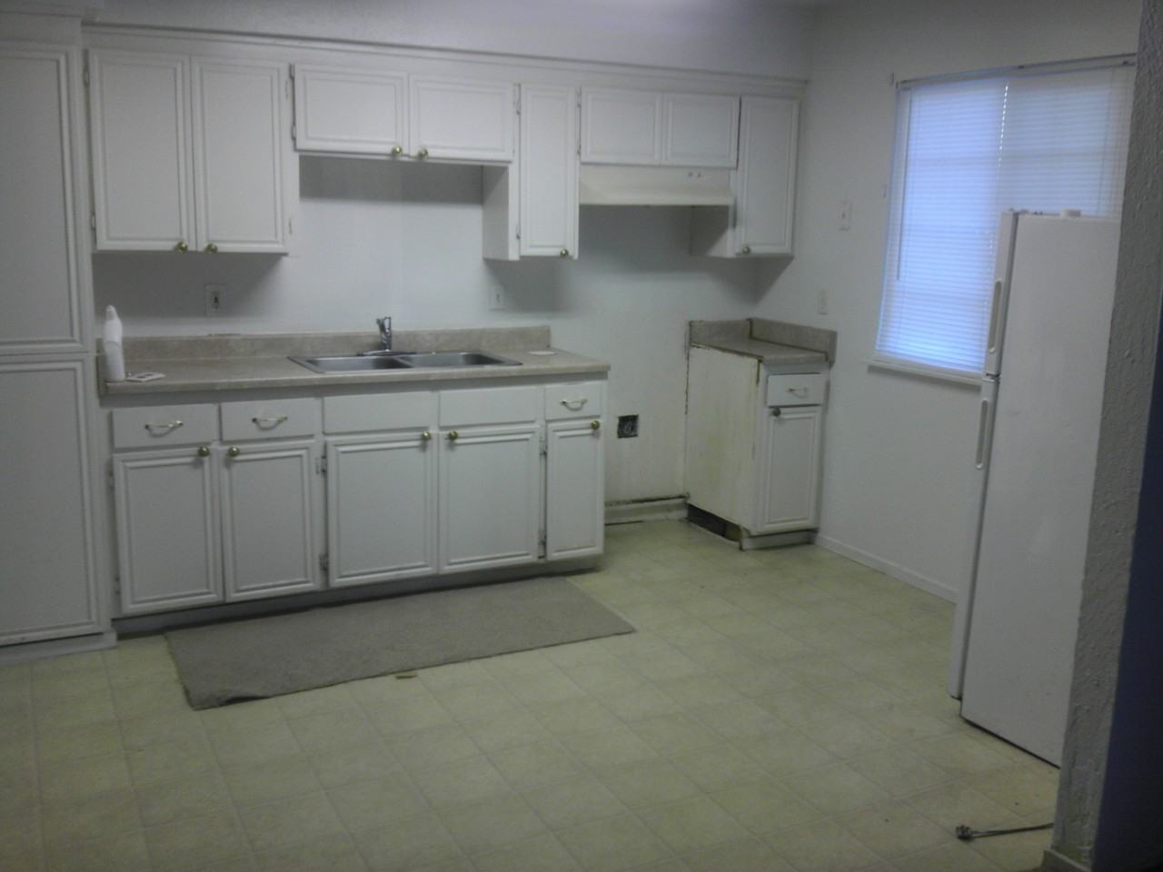 2730 53rd Ave - Photo 3 of 6