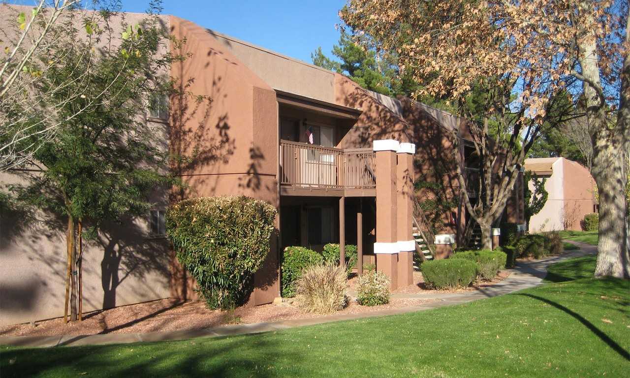 Highland Woods - Photo 3 of 5