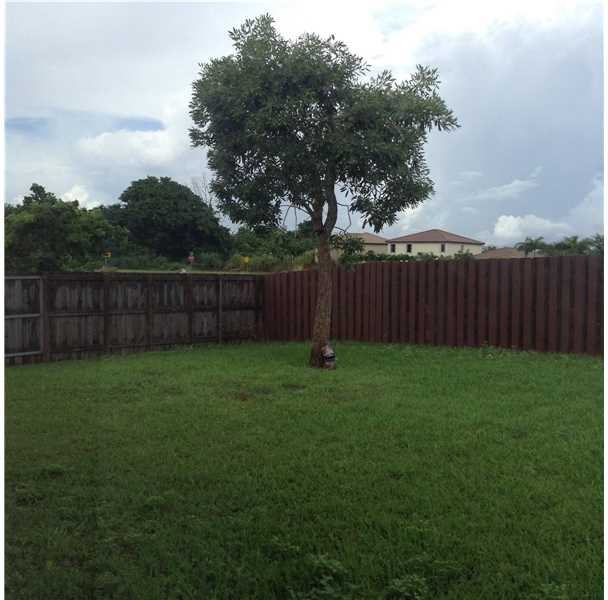11497 SW 242nd St - Photo 2 of 7
