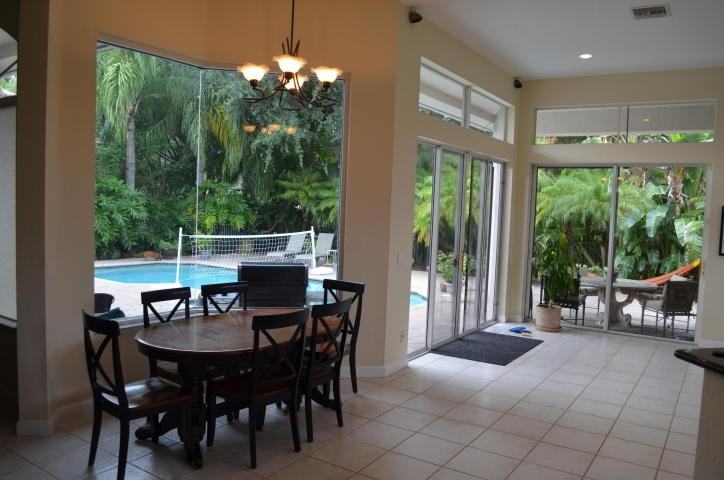 6713 NW 127th Terrace - Photo 3 of 8