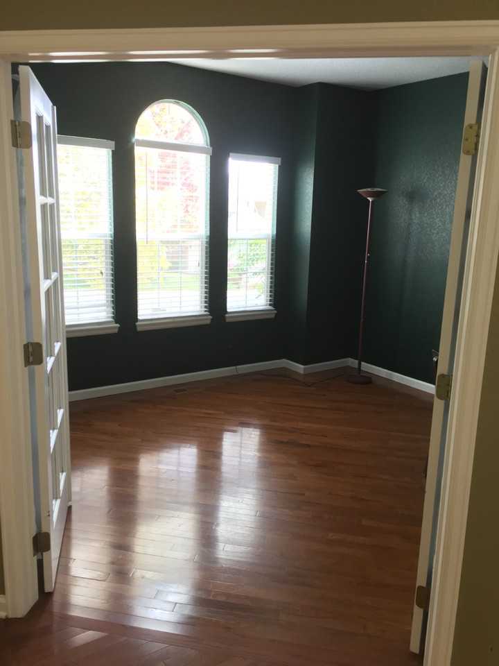 5675 S Waco Ct - Photo 2 of 26