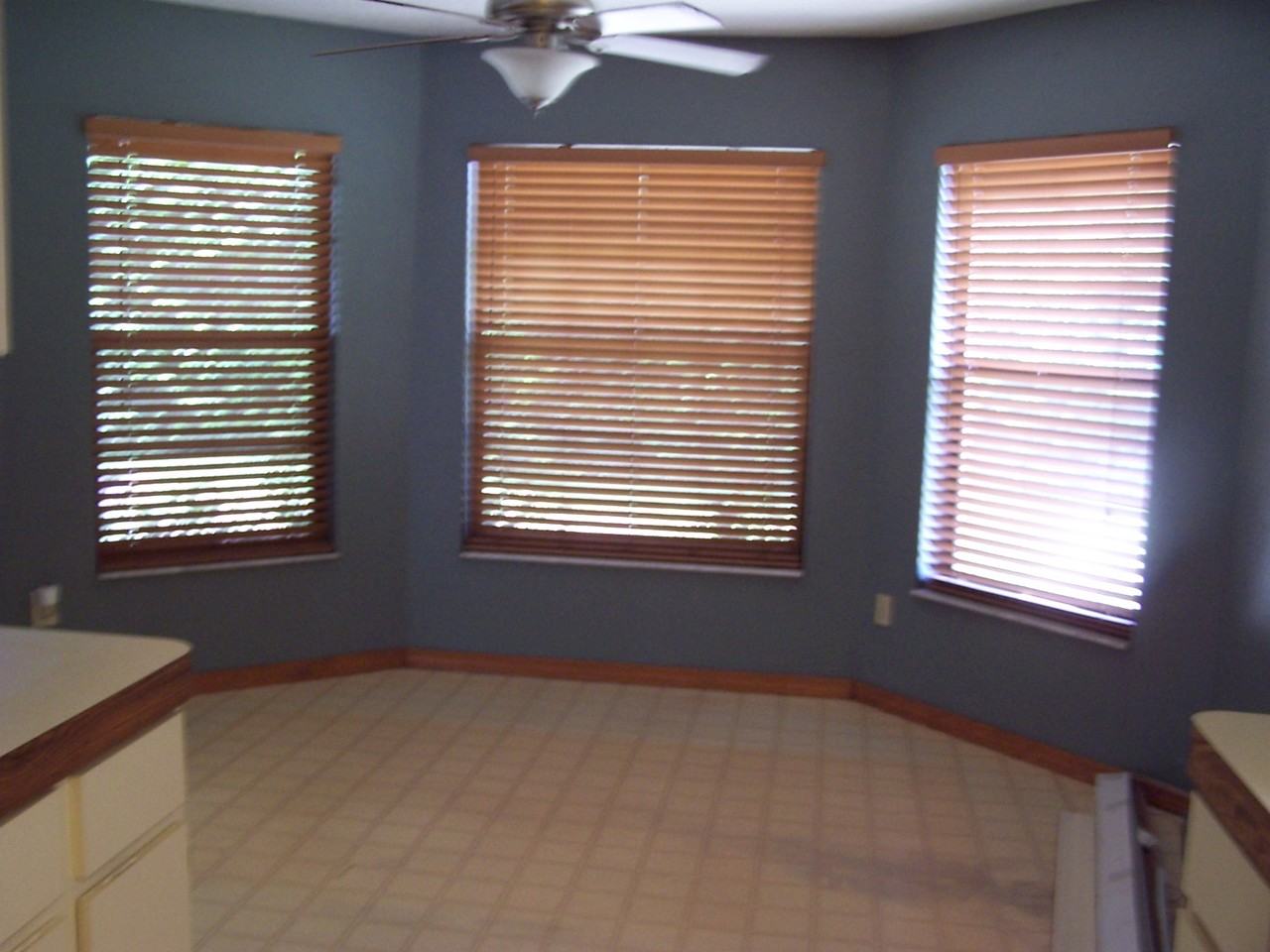 7711 Sylvan Dr - Photo 2 of 12