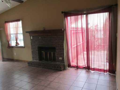 1456 Twin Lakes Cir - Photo 3 of 14