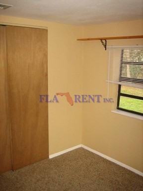 24733 E Colonial Dr - Photo 3 of 17