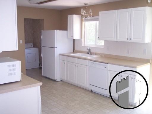 624 E 400 N - Photo 2 of 4