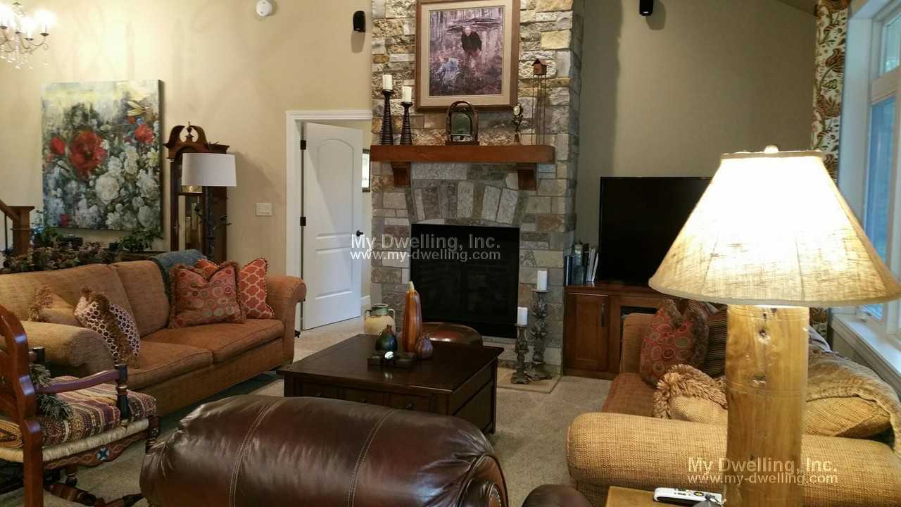 2468 Lough Ln - Photo 2 of 28