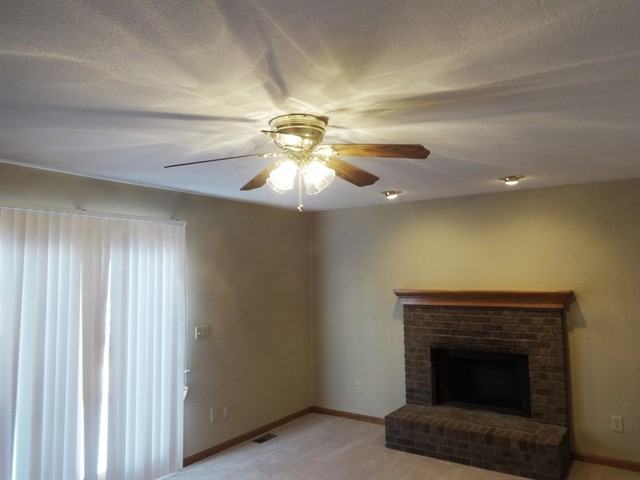 283 N Sarwil Dr - Photo 2 of 11