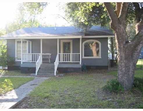 7122 Nixon St - Photo 2 of 9