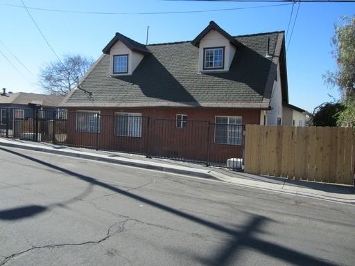 754 Pidgeon St - Photo 2 of 14
