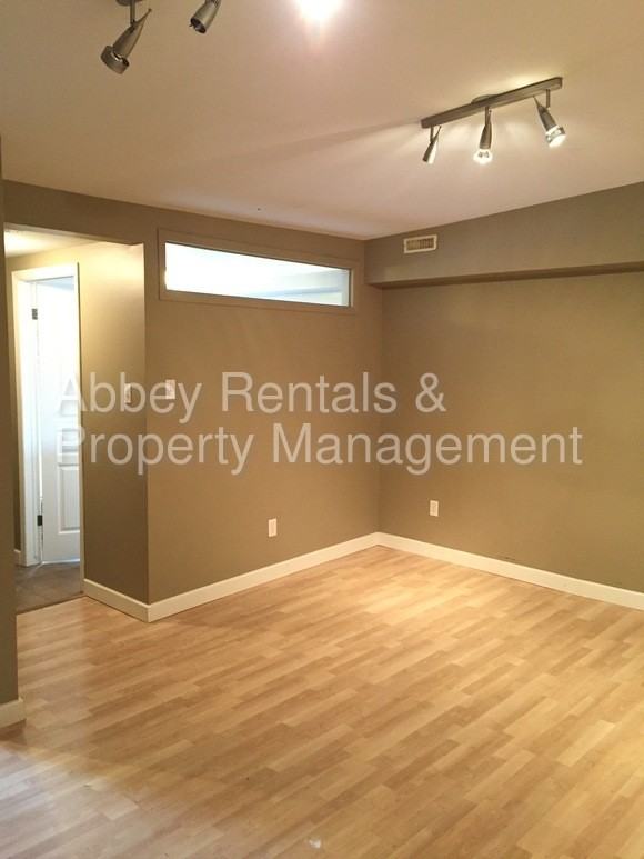 434 Richmond St - Photo 3 of 8