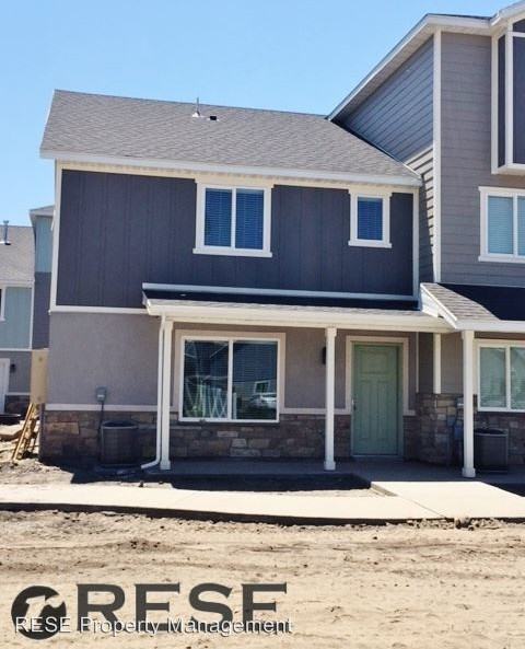 125 S 725 E - Photo 2 of 21