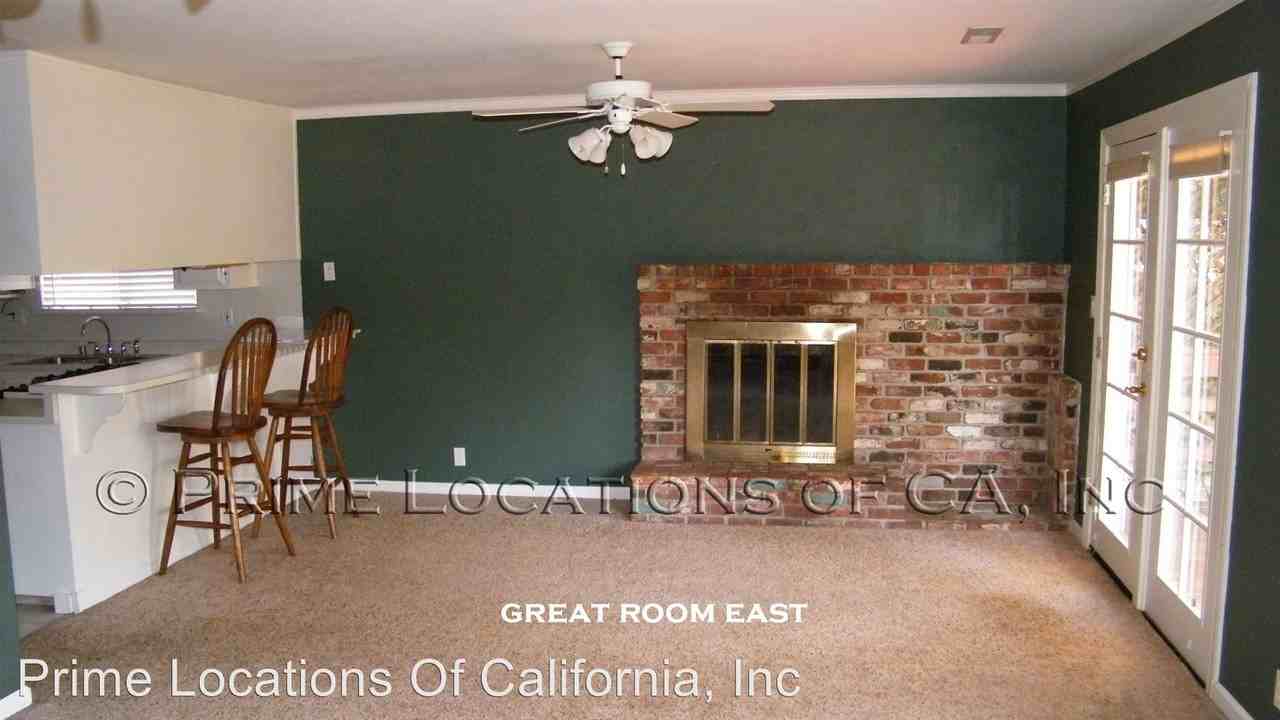 1806 Sheffield Way - Photo 3 of 6