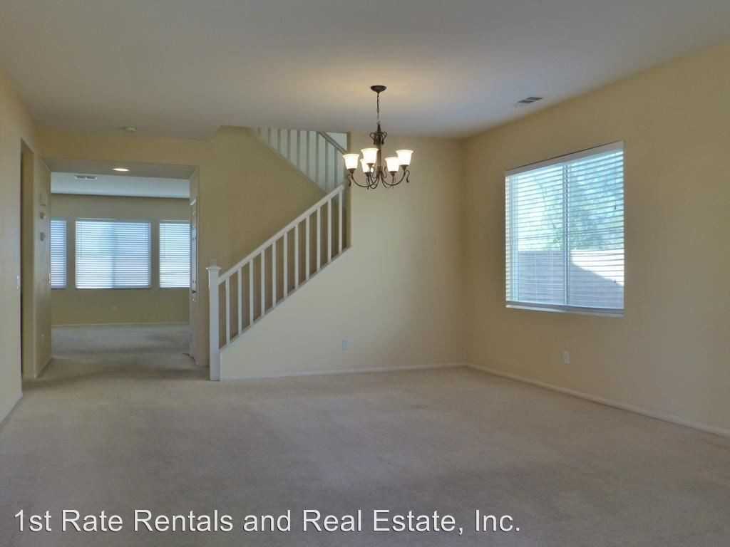 13197 Creekside Way - Photo 2 of 15