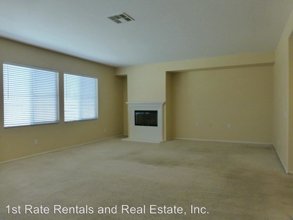 13197 Creekside Way - Photo 3 of 15