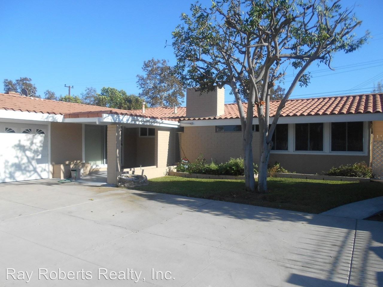 2922 Copa De Oro Dr - Photo 2 of 19