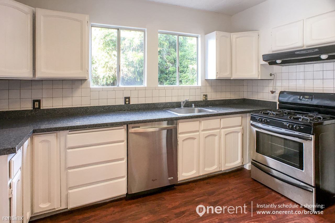 1939 Marin Ave - Photo 2 of 16