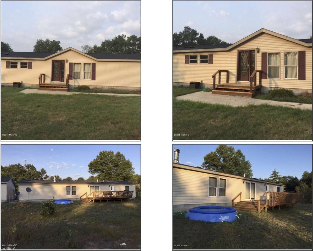 8477 Russell Rd - Photo 2 of 5