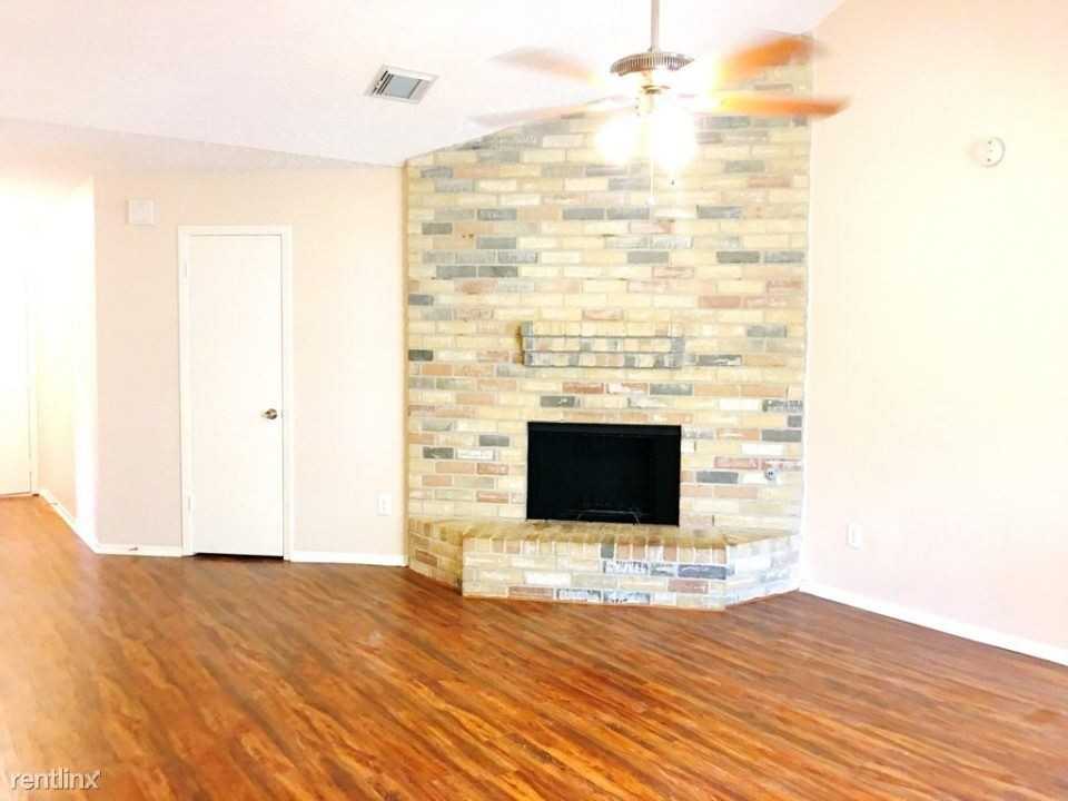 16214 Valinda Dr - Photo 2 of 10