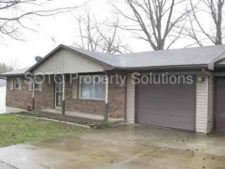 205 S Forester Dr - Photo 2 of 20