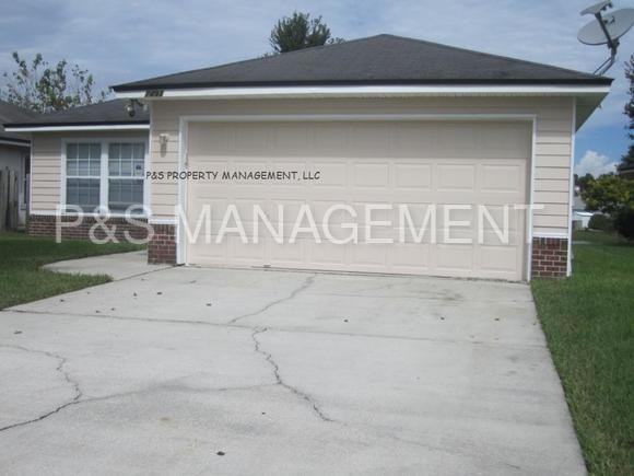 7493 International Village Dr - Photo 3 of 13