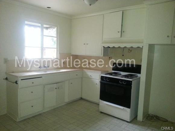 4060 Harrison Canyon Rd N - Photo 3 of 4