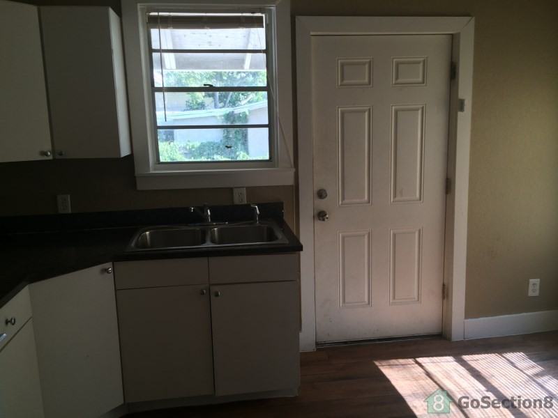 1310 E 19th Ave - Photo 3 of 8