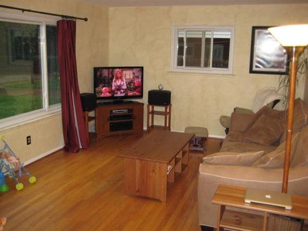 27851 W 9 Mile Rd - Photo 2 of 10