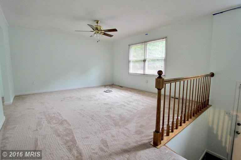 28755 Weesies Way - Photo 3 of 29