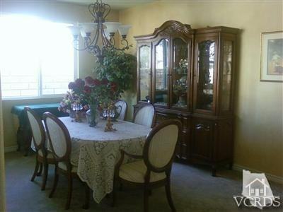 1052 Resplandor Way - Photo 2 of 4