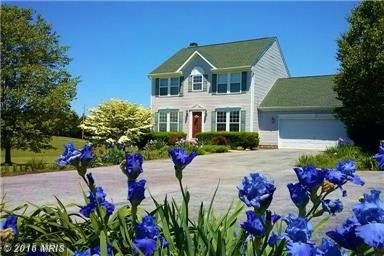 145 Maplewood Ct - Photo 2 of 30