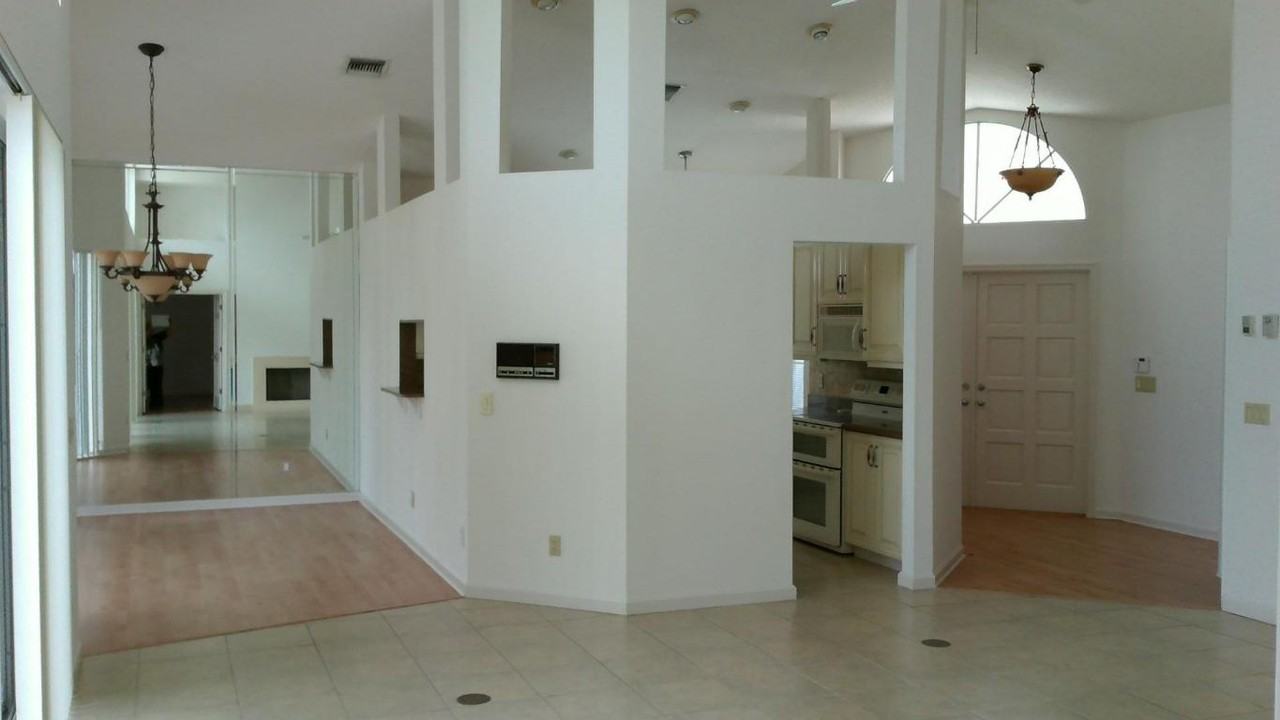 9725 Spray Dr - Photo 3 of 50