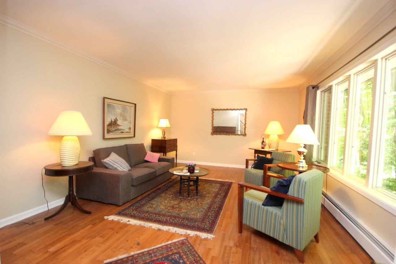 1250 Royal Maple Dr - Photo 2 of 12