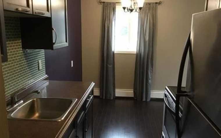 855 Wollaston Crescent #201 - Photo 3 of 8