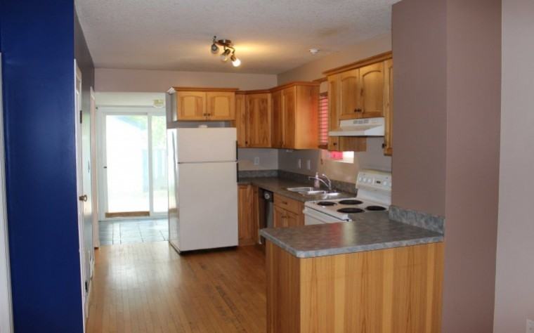 1216 Avenue G N - Photo 3 of 12