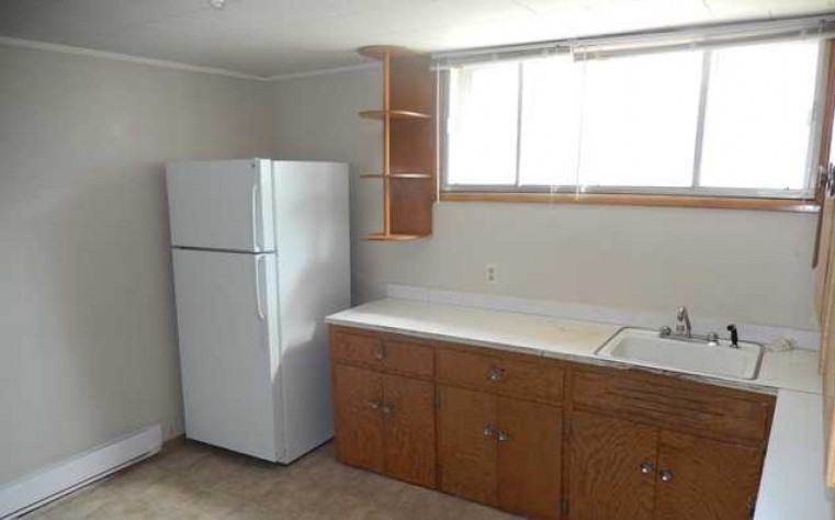 127 106 St - Photo 3 of 9