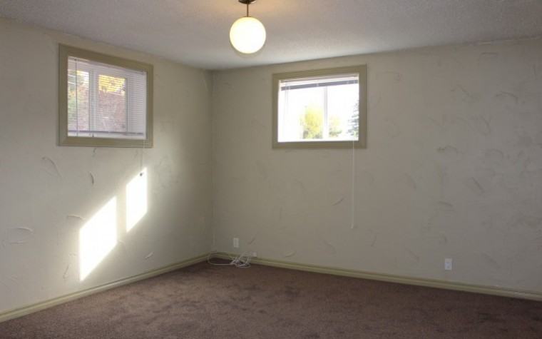 1735 2 St E - Photo 3 of 7