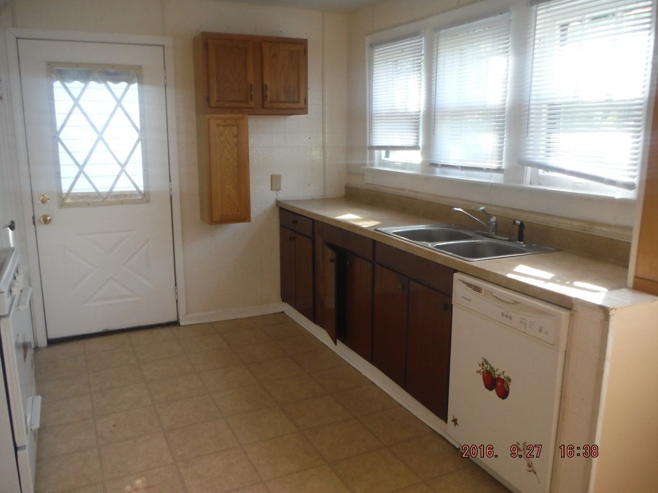 56 N 13th Ave - Photo 3 of 7