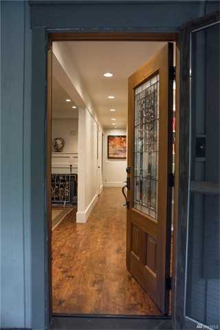 2321 Buker St SE - Photo 3 of 18