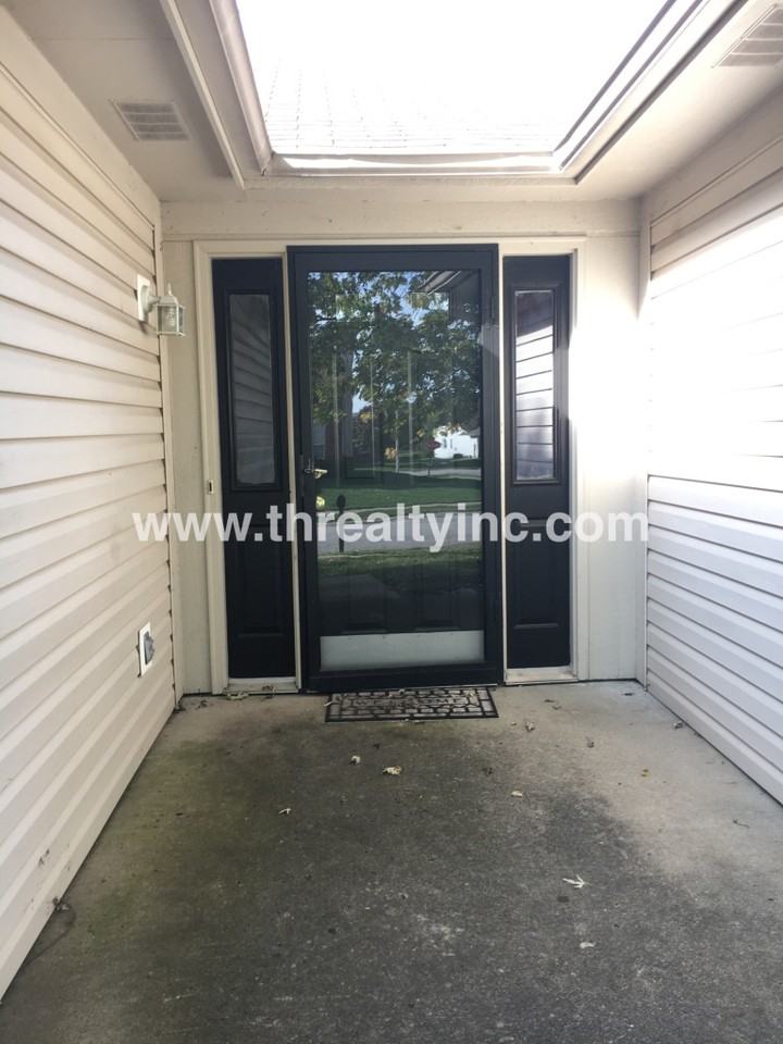 1530 Park Vista Ct - Photo 2 of 23