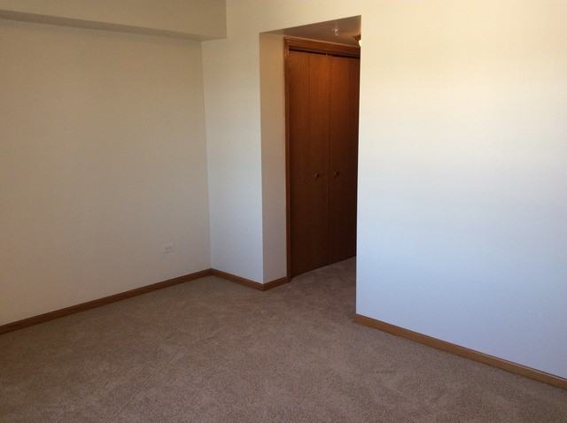 8733 Willow Blvd #3F - Photo 3 of 10