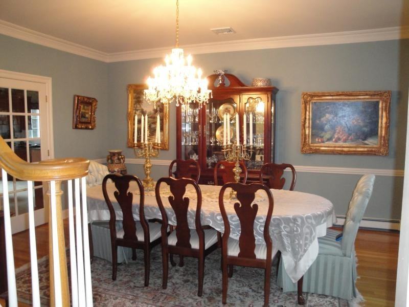 507 Stonewall Ct - Photo 3 of 7