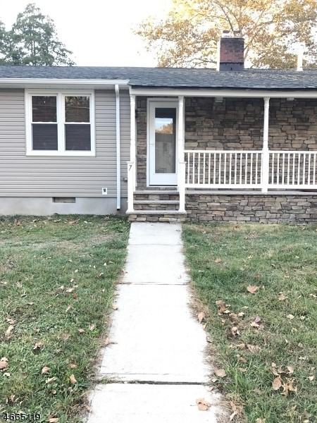 7 Degraw Ave - Photo 2 of 22